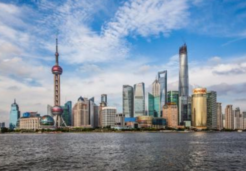 上海,国际化大都市的机遇与挑战并存