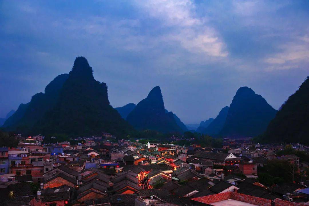 广西，亲爱的听众朋友们