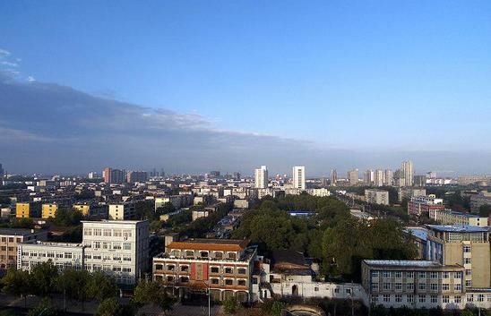 邢台，嘉宾云集，观众热情洋溢的时刻